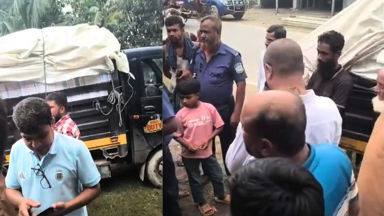 বিক্রির জন্য নেওয়ার সময় পিকআপ ভর্তি সরকারি বই জব্দ