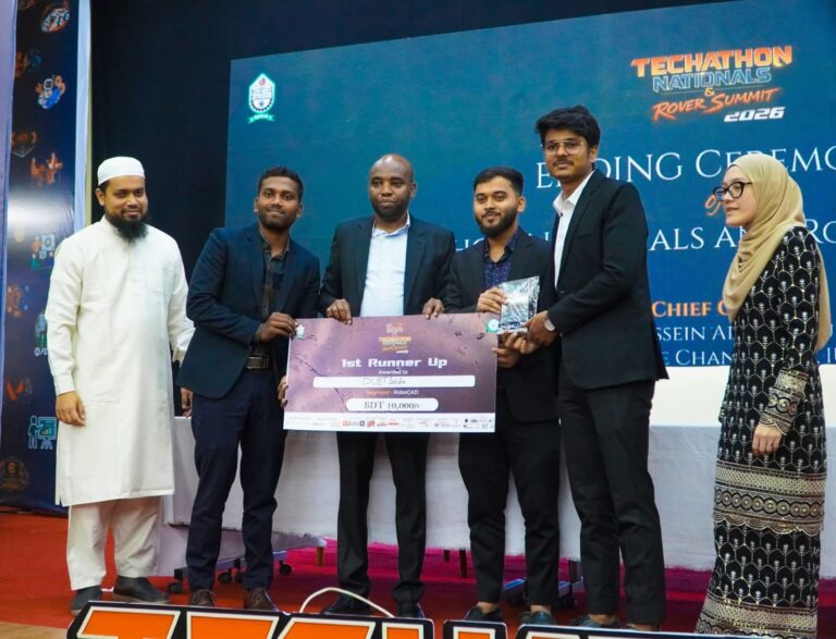 আইইউটির টেকাথন ন্যাশনালস অ্যান্ড রোভার সামিট ২০২৬-এ প্রথম রানারআপ ডুয়েটের ‘সলিডএক্স’